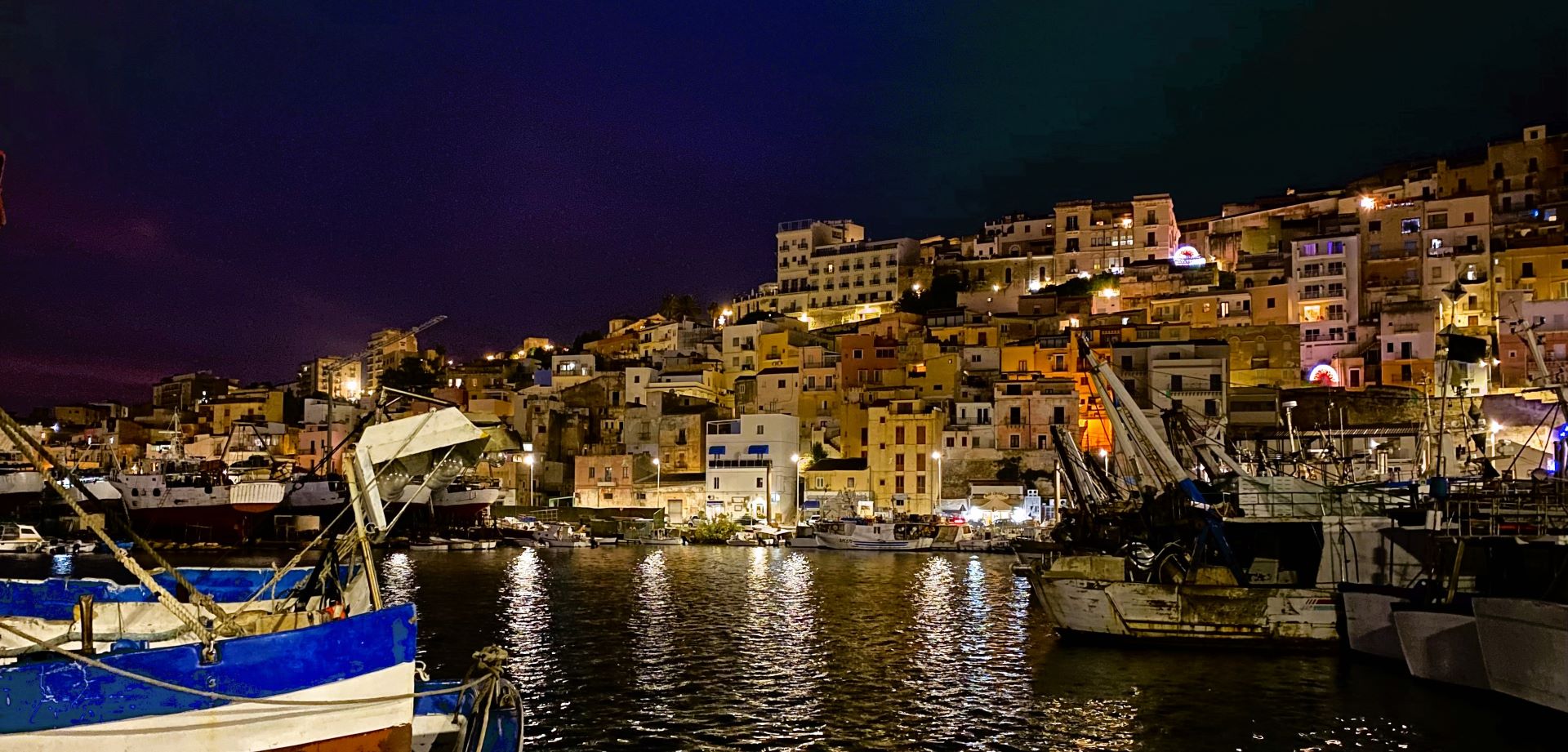 Città di Sciacca di notte